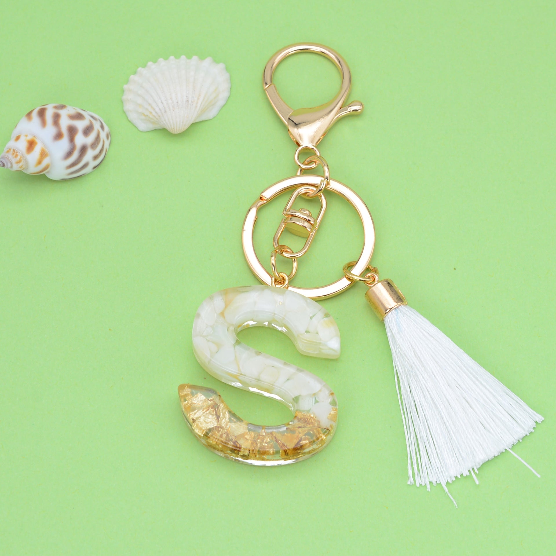 Wholesale White Tassel 26 Letter Crystal Resin Keychain